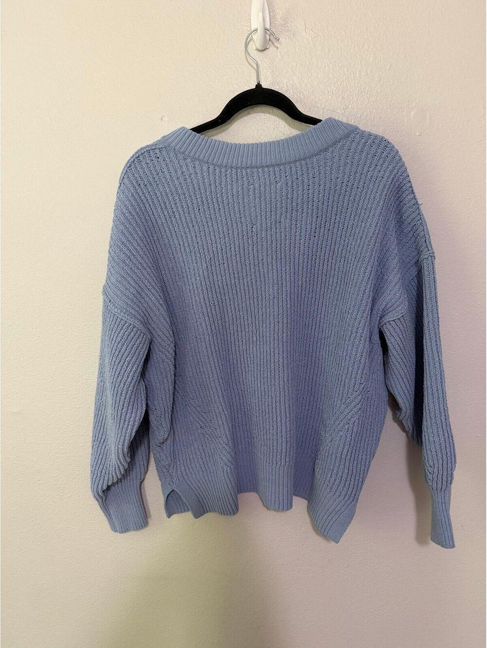 Aerie v neck sweater over size size medium - Picture 2 of 3